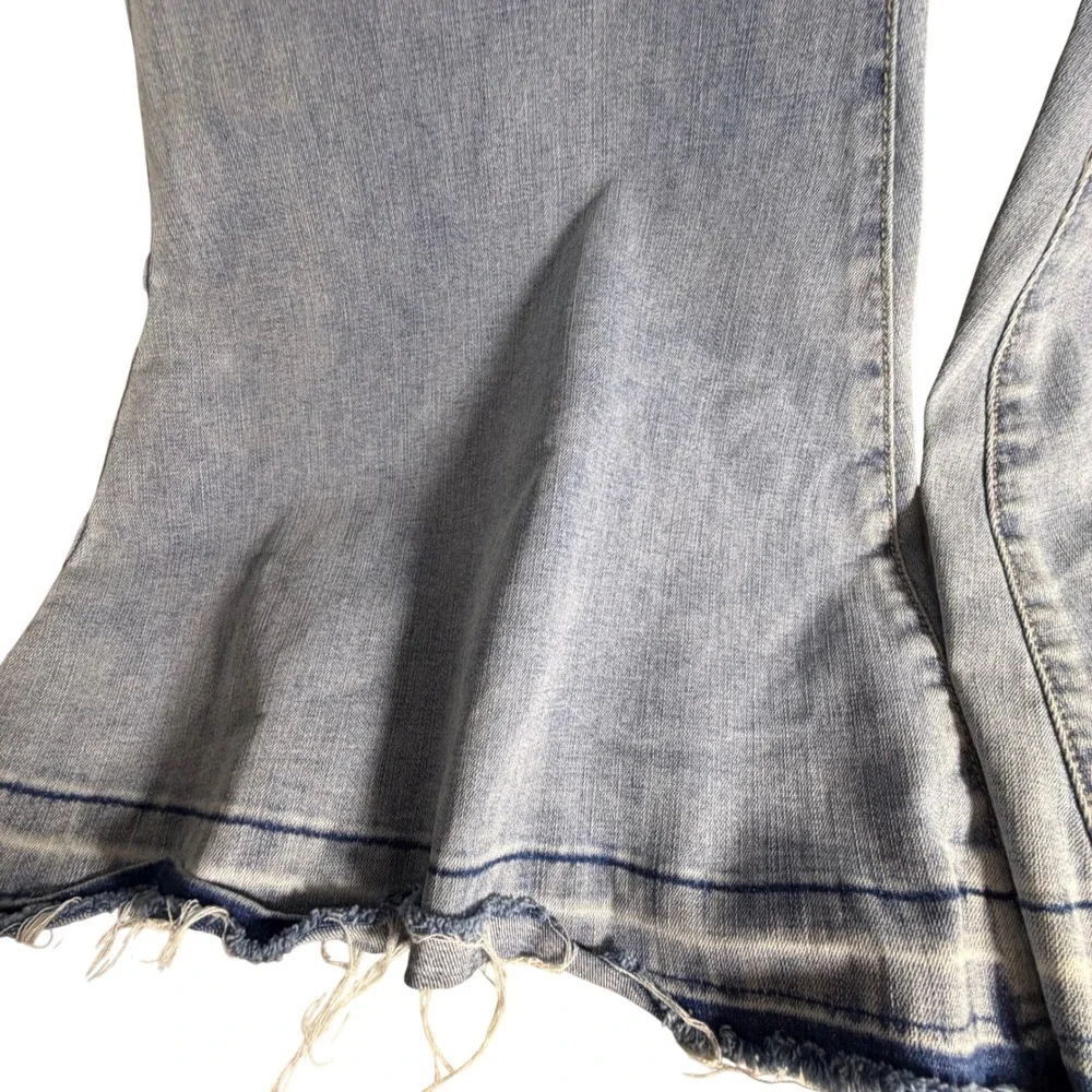 We The‎ Free Free People Just Float On Flare Jeans Light Wash Button Fly 31